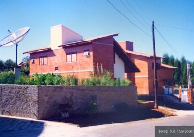Residências Colinas de Ibiúna - 1995